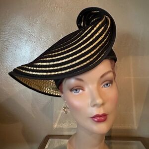 ONE-OF-A-KIND 1970s' GOLD LAME AND BLACK FABRIC CHURCH HAT